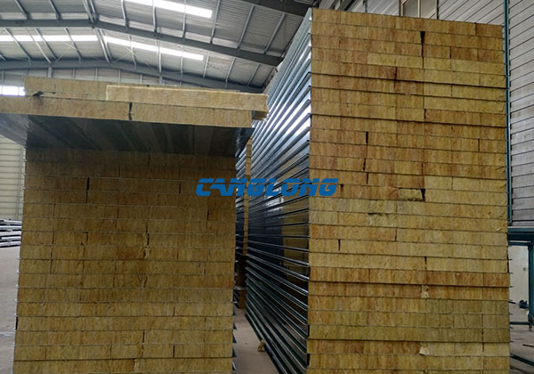 Rock wool sandwich panel