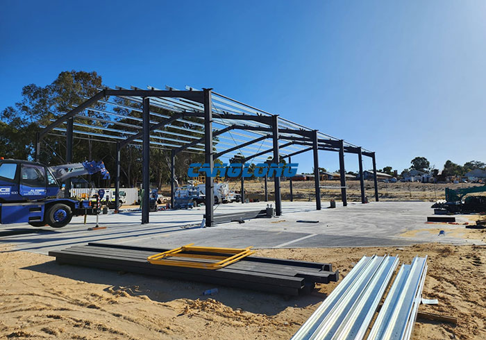 installation of steel frame warehouse