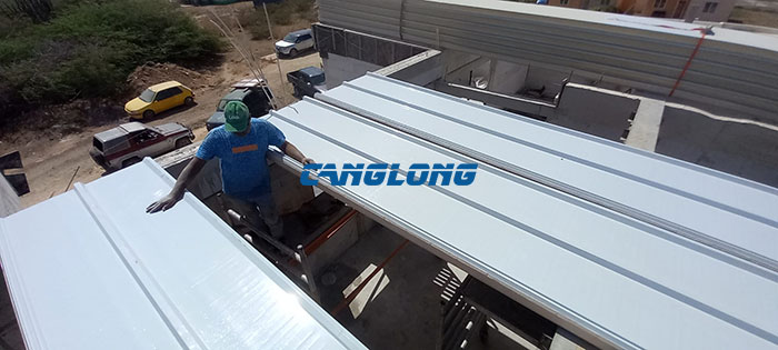 pu roof panels installation