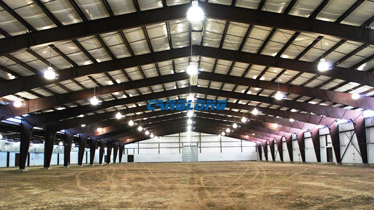 long-span metal building