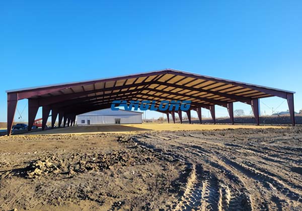 clear span metal structure building