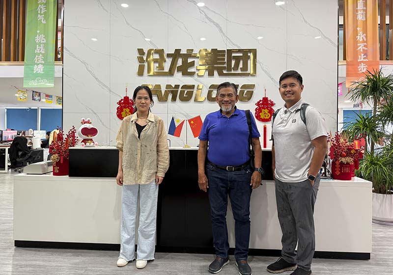Philippine clients visit Canglong office
