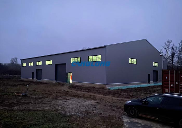 Hungary portal frame warehouse